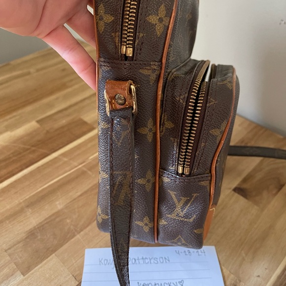 Authentic Louis Vuitton Amazon crossbody - Picture 7 of 16